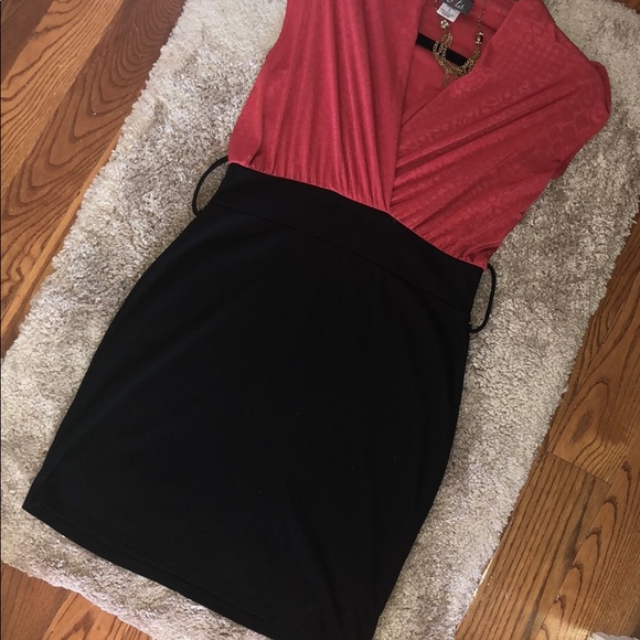 Dress - Picture 4 of 7